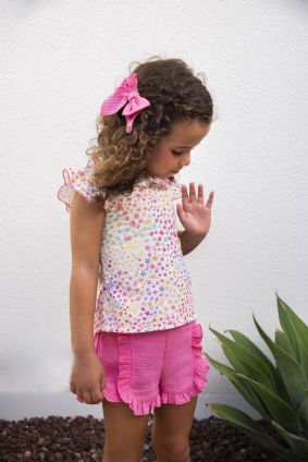 Conjunto de niña con short en color rosa.Daniesty,