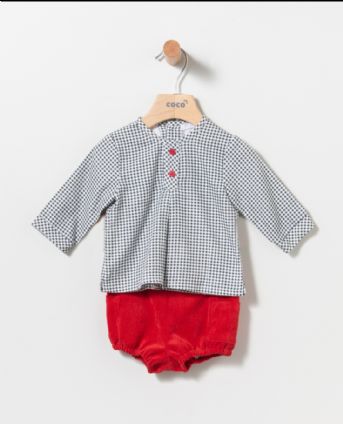 Conjunto de niño con cuadritos en color rojo.Coco-Aacqua