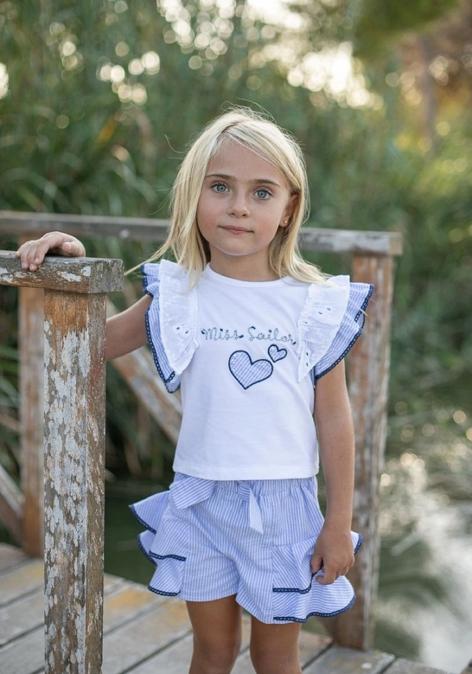 Conjunto de niña con pantalón corto.Coco-acqua.