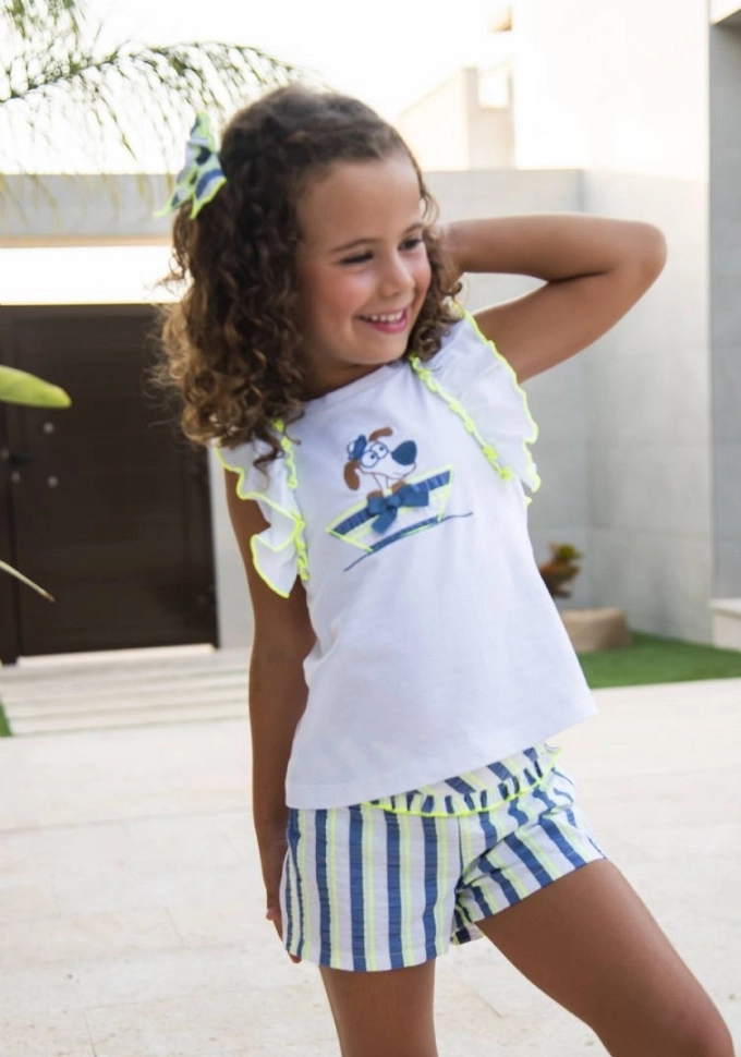 Conjunto de niña con un perrito.Daniesty.