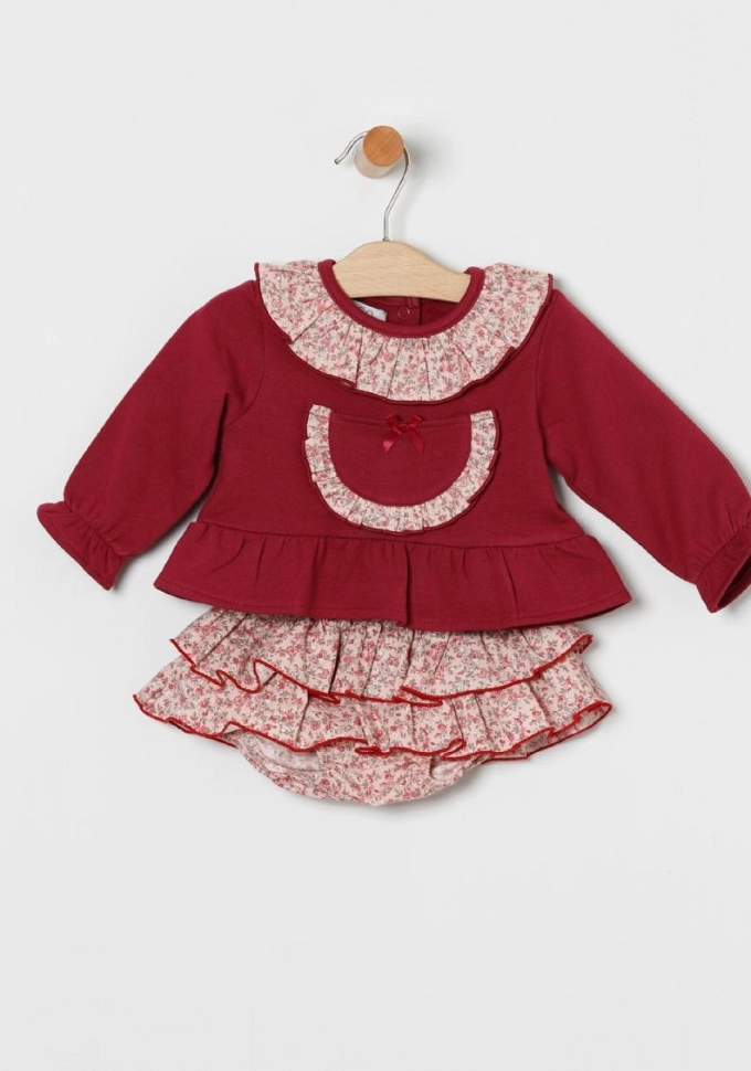 Conjunto de niña en color burdeos.Coco-acqua.