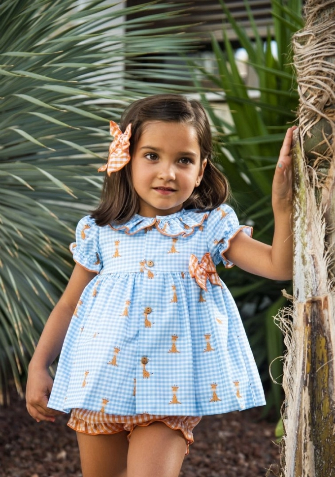 Jesusito  con cuadritos en color azul.Daniesty.