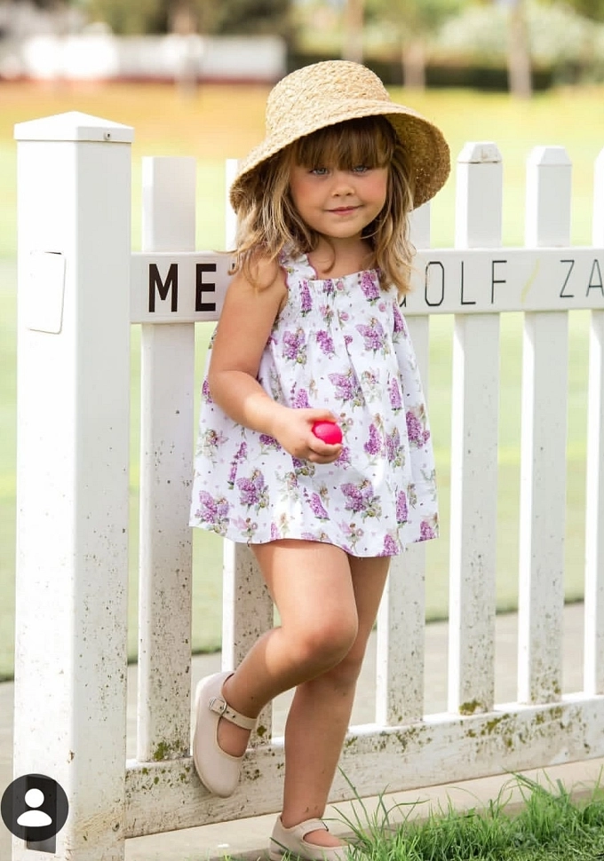 Vestido bebé con braguita Familia Artesanía.Yoedu. Vestido bebé con braguita Familia Artesanía.Yoedu.