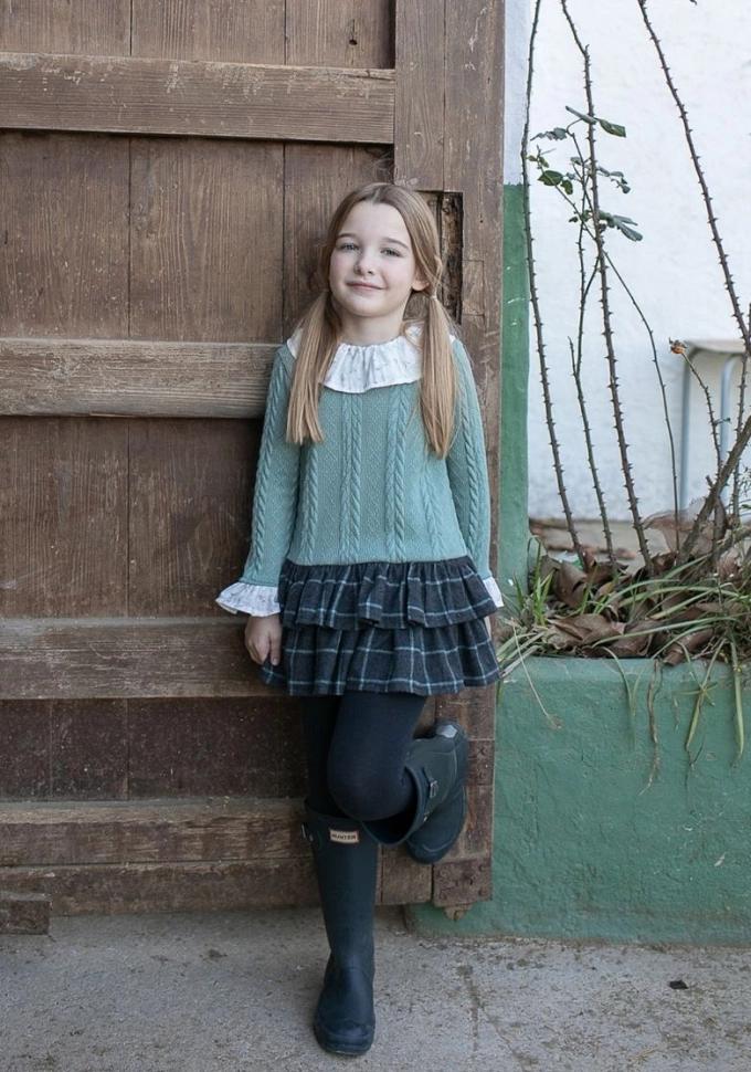 Vestido en color verde con cuadros.Coco-acqua.