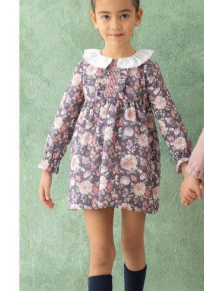 Vestido infantil con florecitas en color rosa .Basmarti.