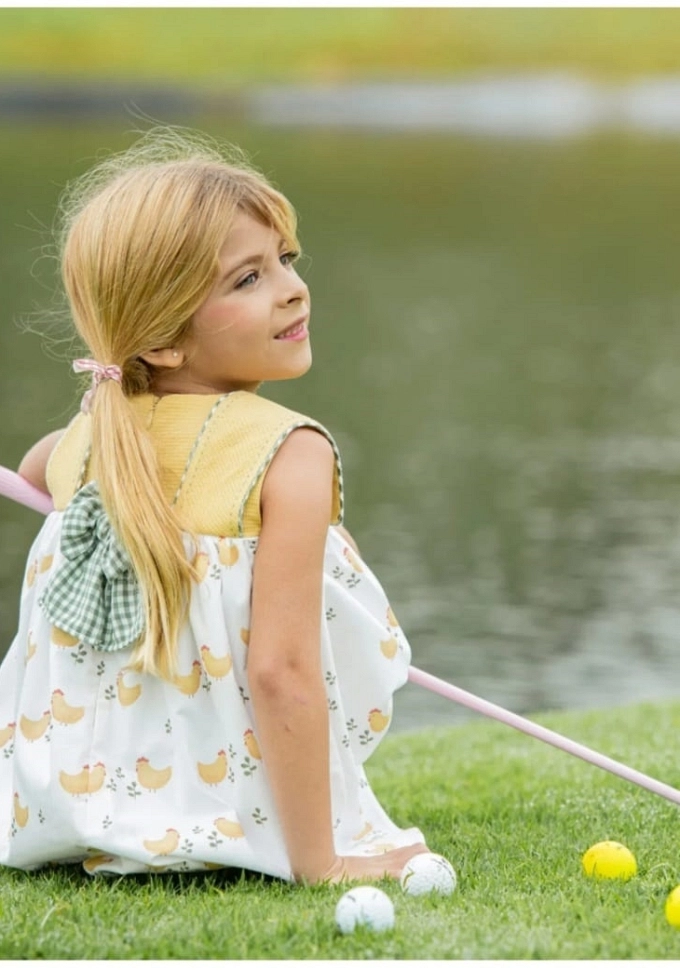 Vestido infantil Familia Ánfora.Yoedu. Vestido infantil Familia Ánfora.Yoedu.