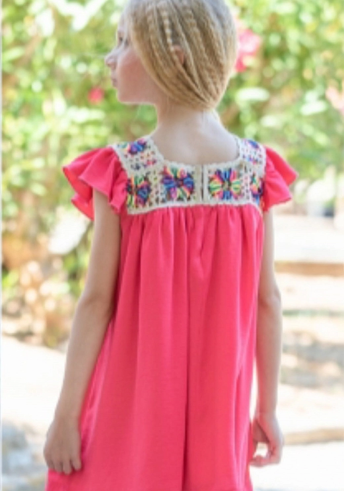 Vestido infantil Familia Pinar.