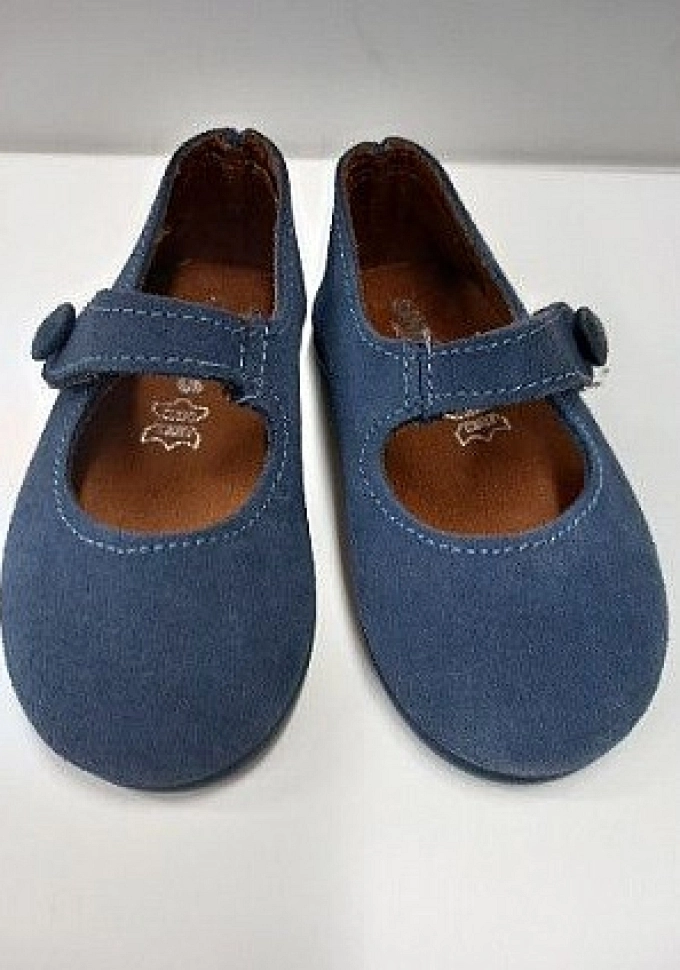 Zapato de serraje en color jeans.